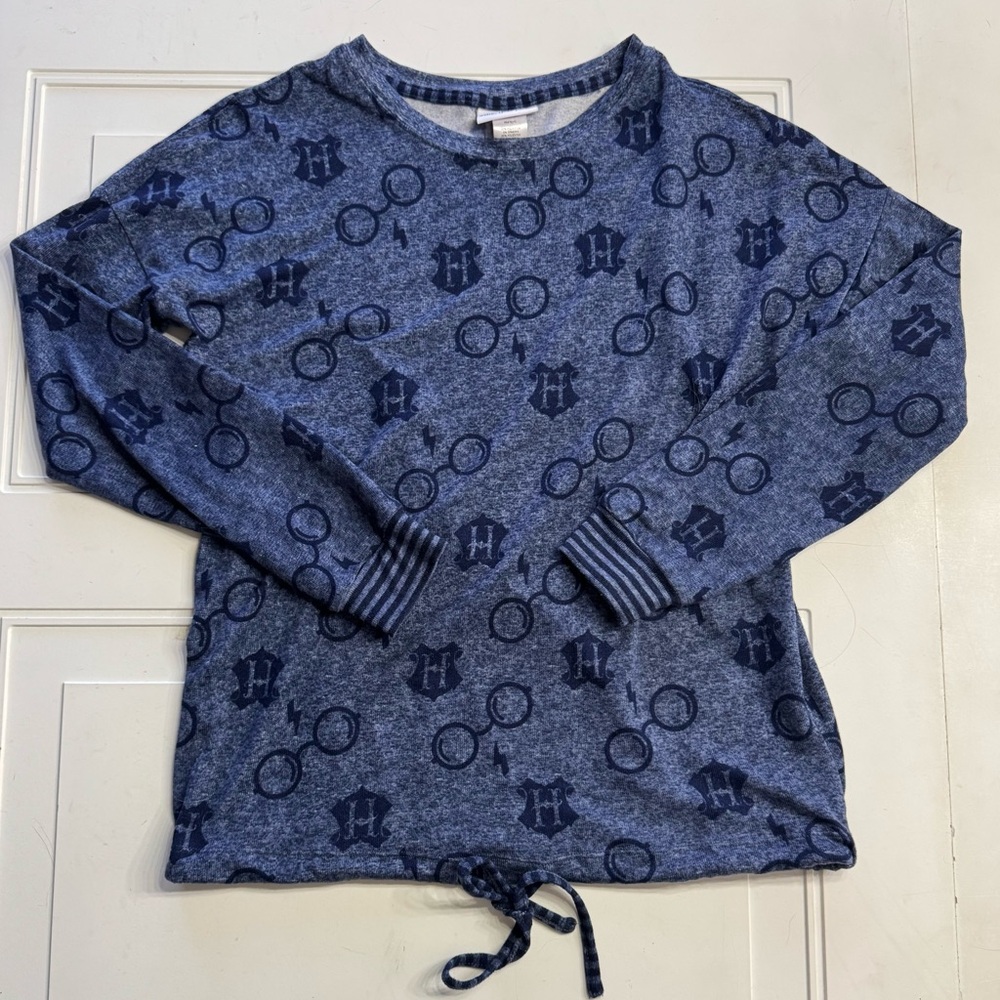 Wizarding World Harry Potter Women’s Sz S Blue Hogwarts Crest Glasses Sweatshirt - Picture 1 of 5